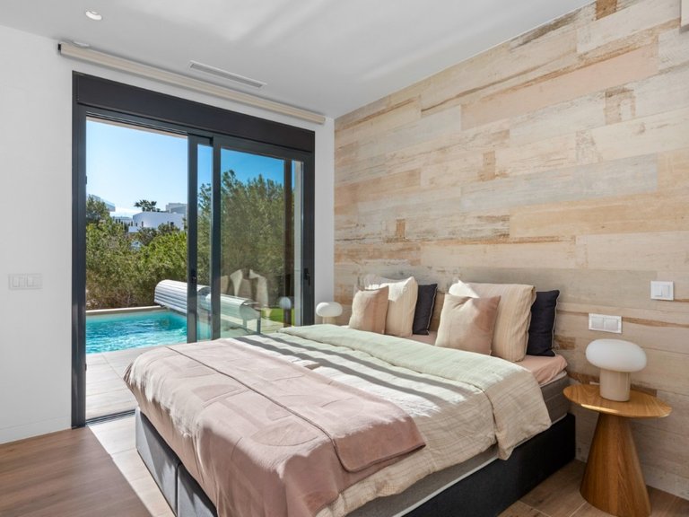 Villa for Sale in Las Colinas Golf, Alicante 10