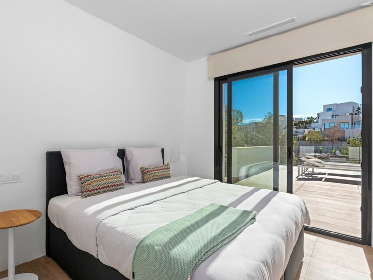 Villa for Sale in Las Colinas Golf, Alicante 18