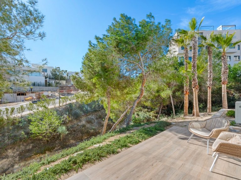 Villa for Sale in Las Colinas Golf, Alicante 25