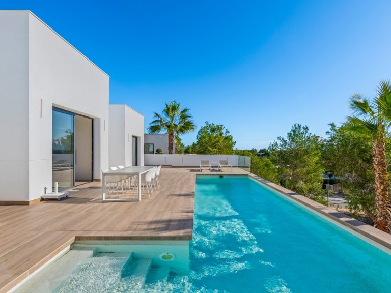 Villa for Sale in Las Colinas Golf, Alicante 39