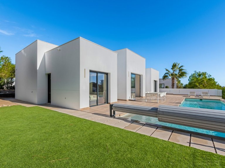 Villa for Sale in Las Colinas Golf, Alicante 40