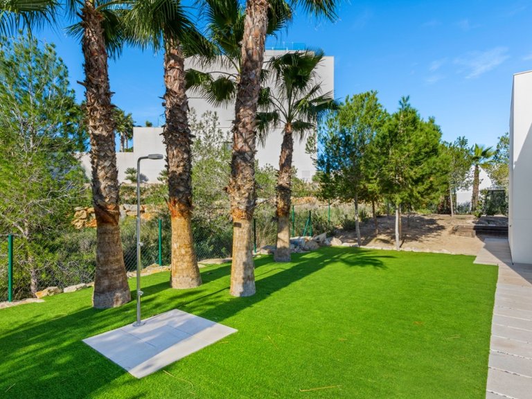 Villa for Sale in Las Colinas Golf, Alicante 43