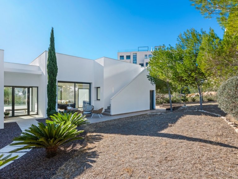 Villa for Sale in Las Colinas Golf, Alicante 45