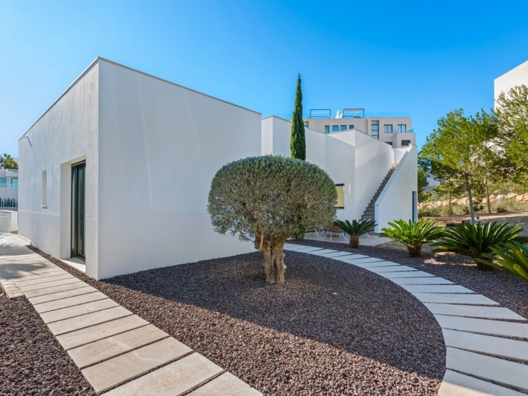Villa for Sale in Las Colinas Golf, Alicante 46