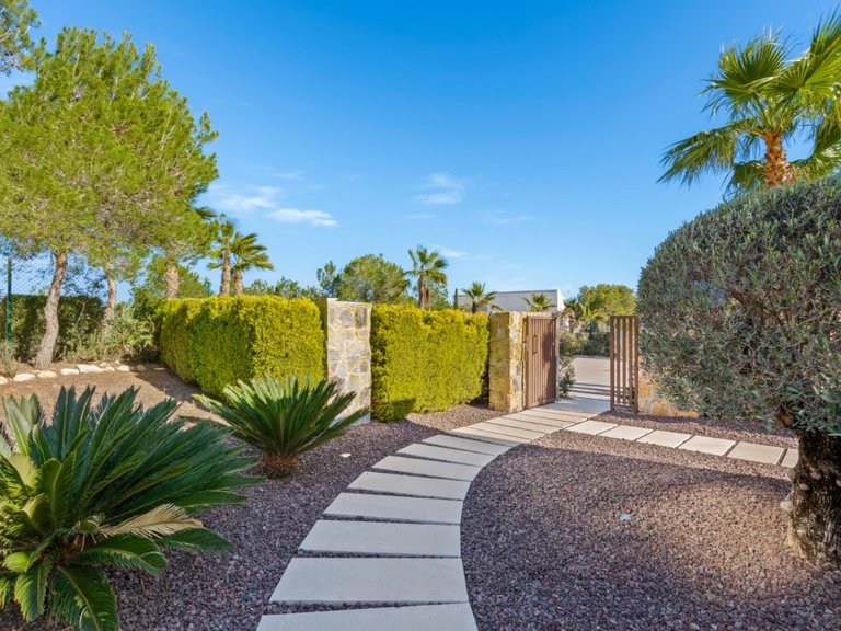 Villa for Sale in Las Colinas Golf, Alicante 48