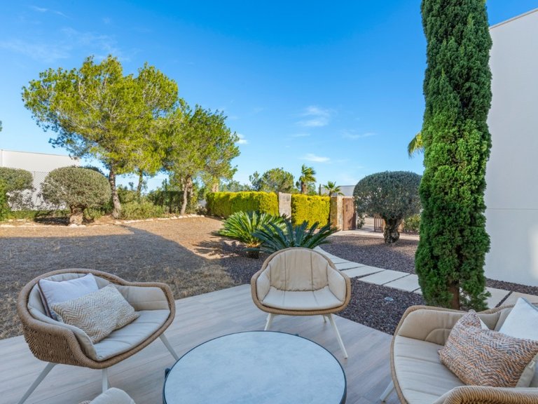 Villa for Sale in Las Colinas Golf, Alicante 50