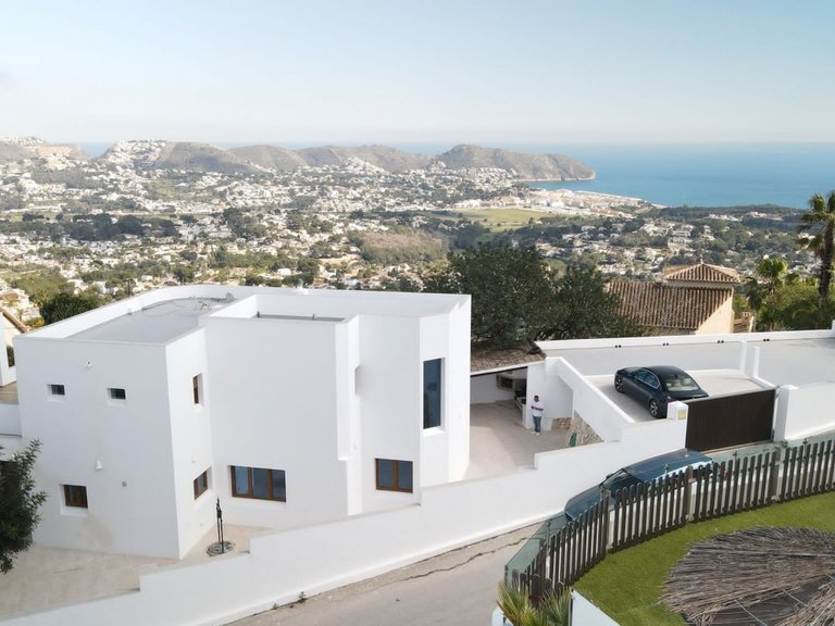 Villa for Sale in Costa Blanca Moraira, Alicante 1