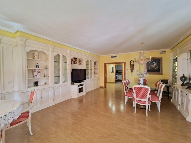 Apartment for Sale in Costa Blanca Benidorm, Alicante 10