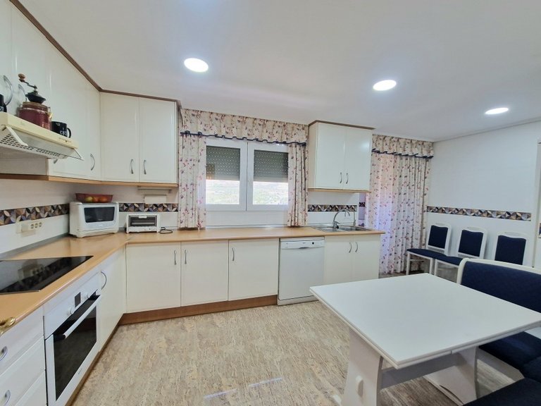 Apartment for Sale in Costa Blanca Benidorm, Alicante 23