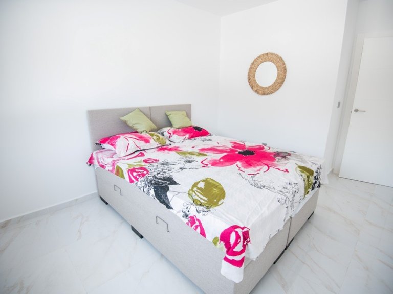 Villa for Sale in Pinar De Campoverde, Alicante 9