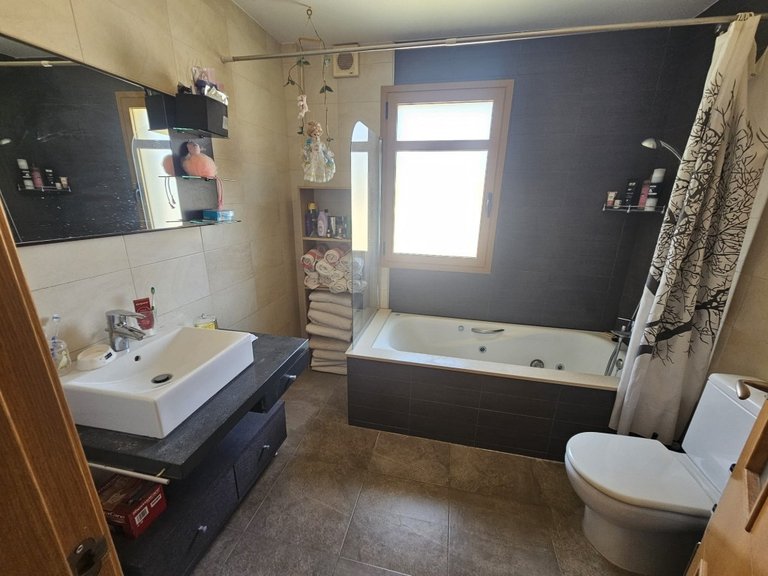 Villa for Sale in Inland Sierra Cortina, Alicante 24