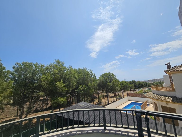Villa for Sale in Inland Sierra Cortina, Alicante 4