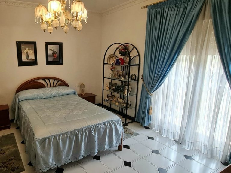 Villa for Sale in Costa Blanca Benidorm, Alicante 11