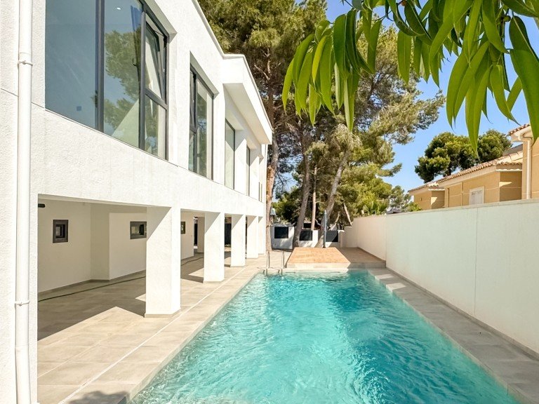 Villa for Sale in Los Altos, Alicante 38