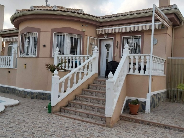 Villa for Sale in Benimar, Alicante 2