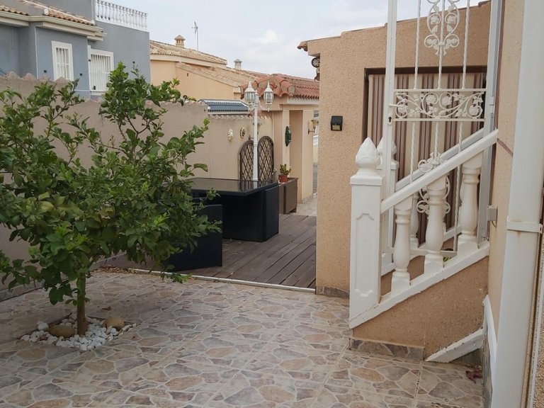 Villa for Sale in Benimar, Alicante 12