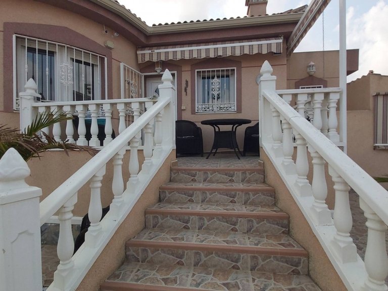 Villa for Sale in Benimar, Alicante 25