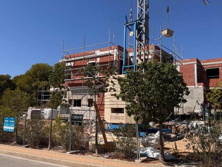 Villa for Sale in Inland Sierra Cortina, Alicante 4