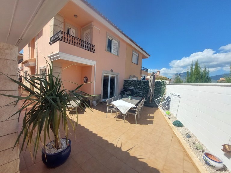 Villa for Sale in Benidorm, Alicante 2