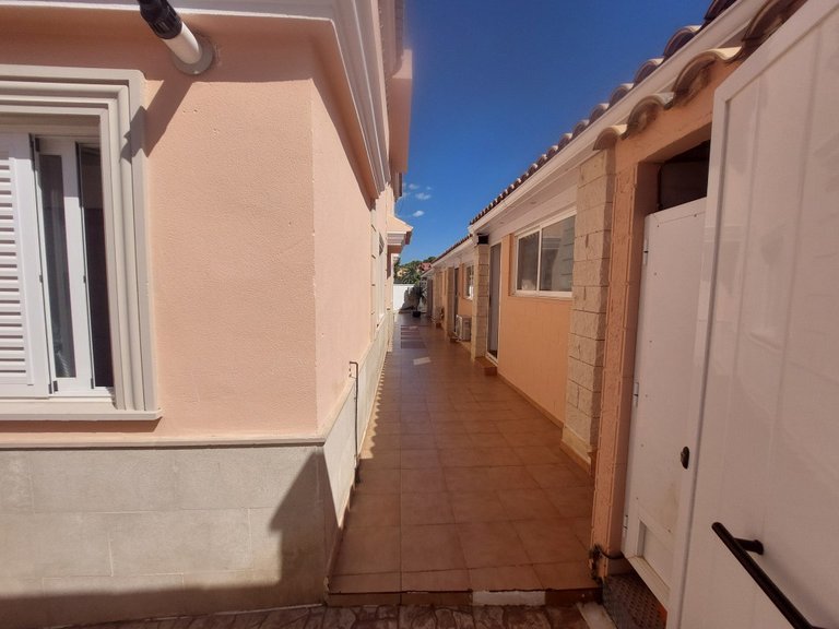 Villa for Sale in Benidorm, Alicante 35