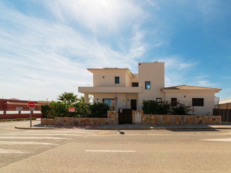 Villa for Sale in Costa Blanca Los Montesinos, Alicante 1