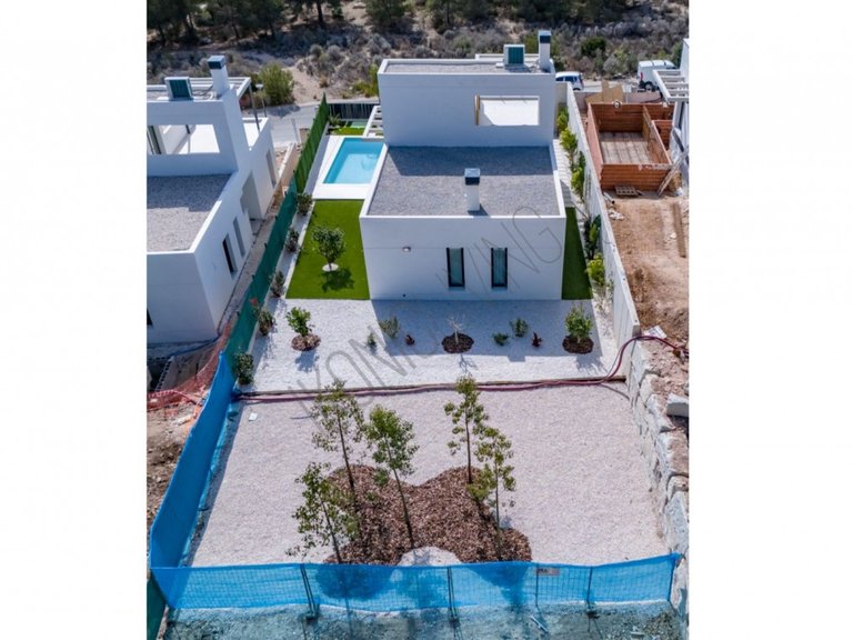 Villa for Sale in Inland Sierra Cortina, Alicante 4