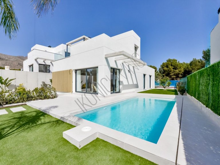 Villa for Sale in Inland Sierra Cortina, Alicante 5