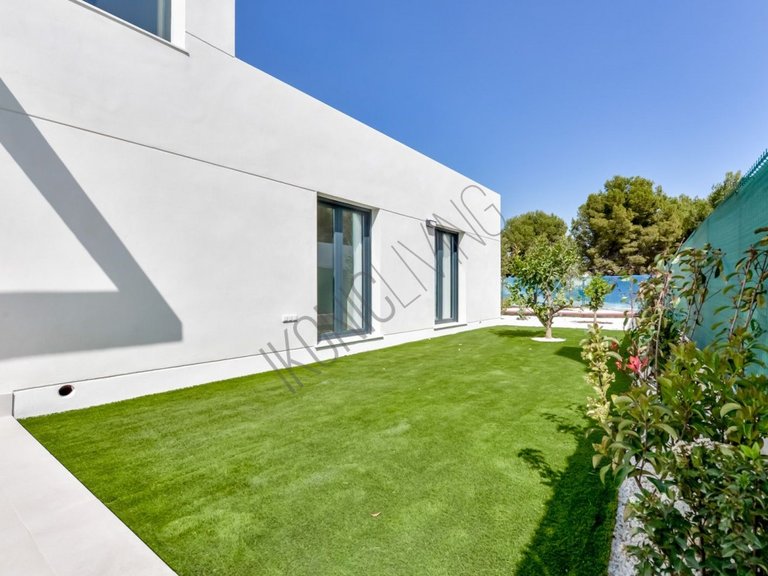 Villa for Sale in Inland Sierra Cortina, Alicante 7