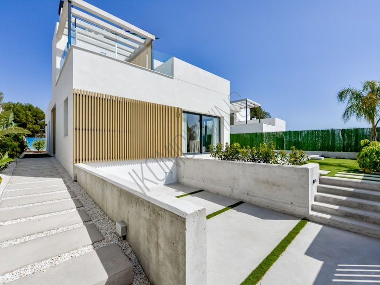 Villa for Sale in Inland Sierra Cortina, Alicante 9