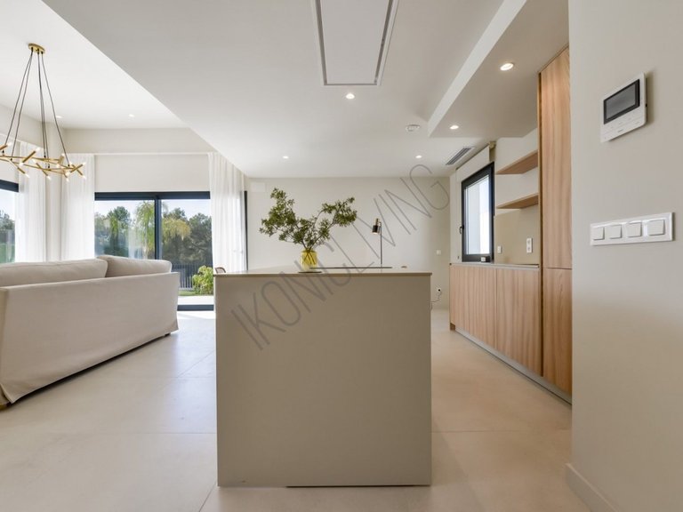 Villa for Sale in Inland Sierra Cortina, Alicante 16