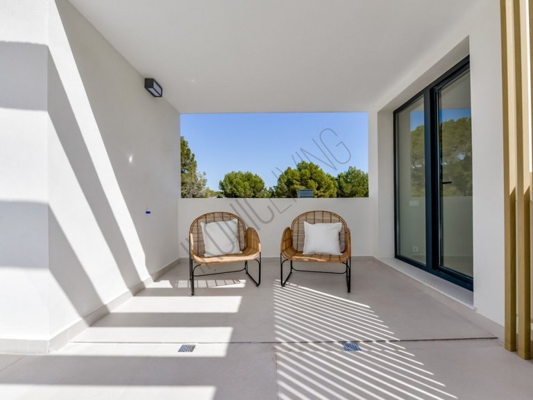 Villa for Sale in Inland Sierra Cortina, Alicante 38