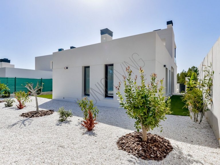 Villa for Sale in Inland Sierra Cortina, Alicante 41