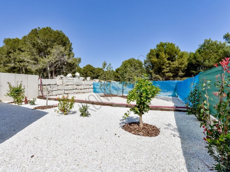 Villa for Sale in Inland Sierra Cortina, Alicante 42