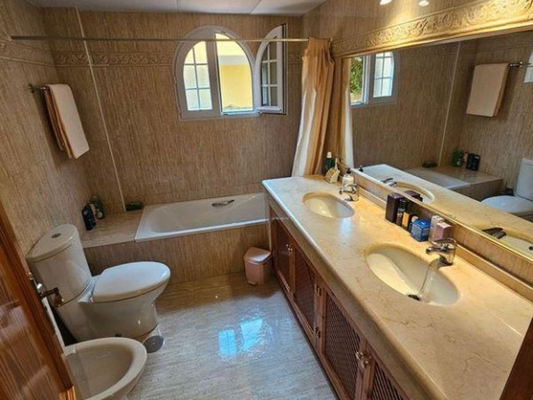 Villa for Sale in Playa Honda, Murcia 7