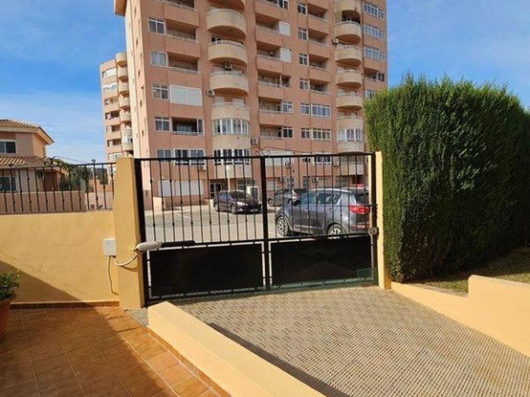 Villa for Sale in Playa Honda, Murcia 13