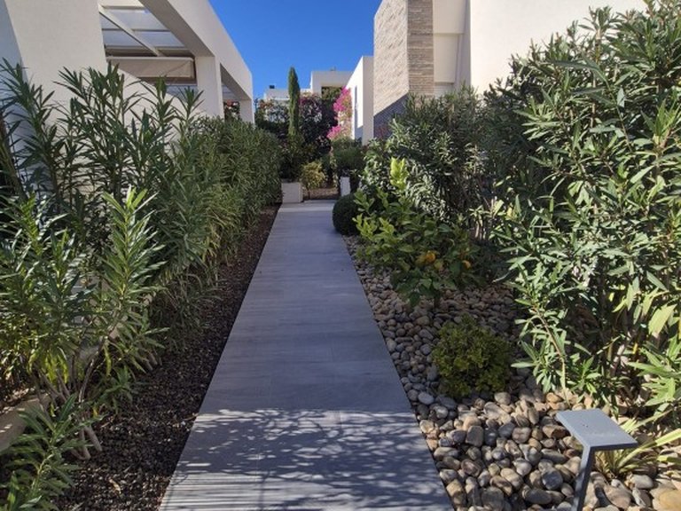 Villa for Sale in Inland La Finca Golf Resort, Alicante 19