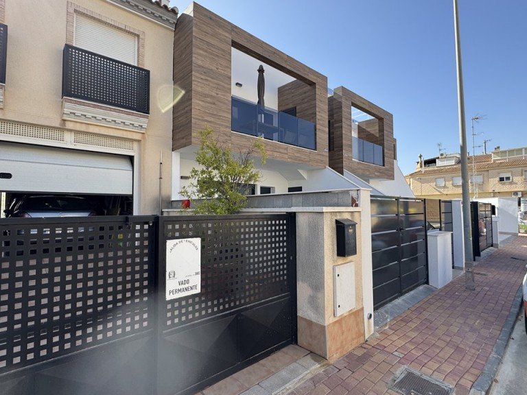 Villa for Sale in San Pedro Del Pinatar, Murcia 22