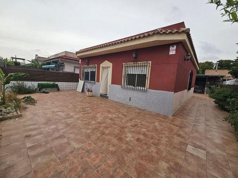 Villa for Sale in Los Alcazares, Murcia 18