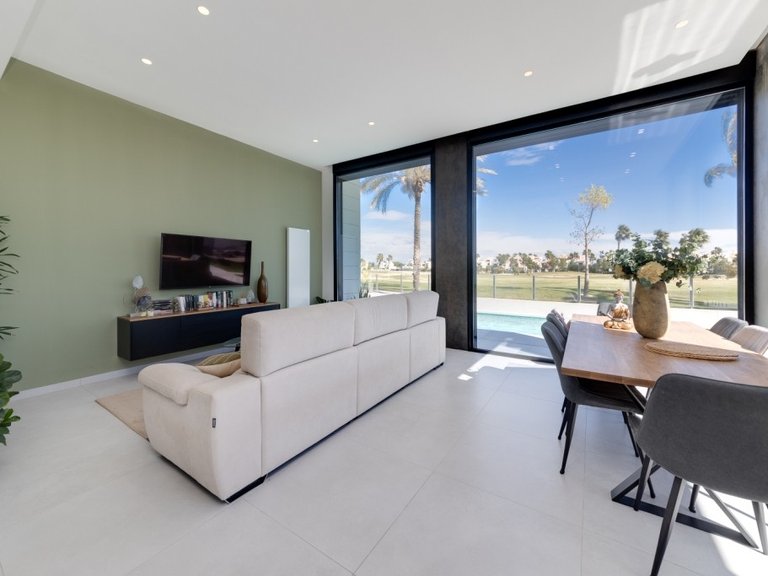 Villa for Sale in Lo Romero Golf Course, Alicante 8