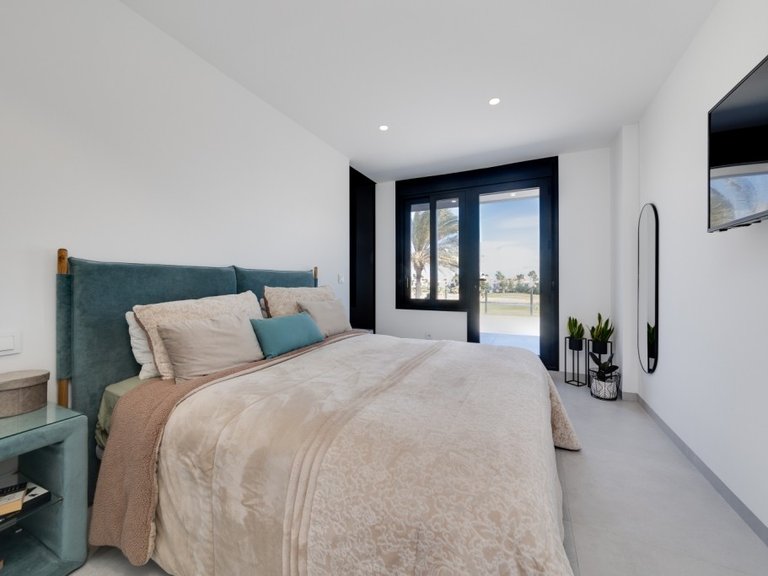 Villa for Sale in Lo Romero Golf Course, Alicante 23