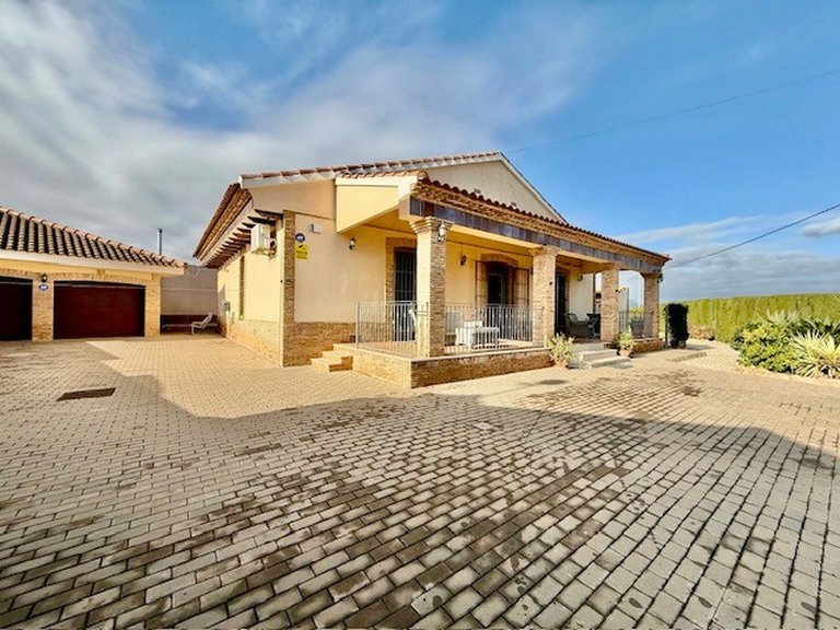 Villa for Sale in Inland Avileses, Murcia 8
