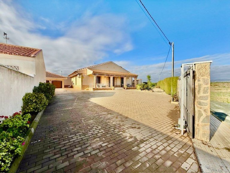 Villa for Sale in Inland Avileses, Murcia 9