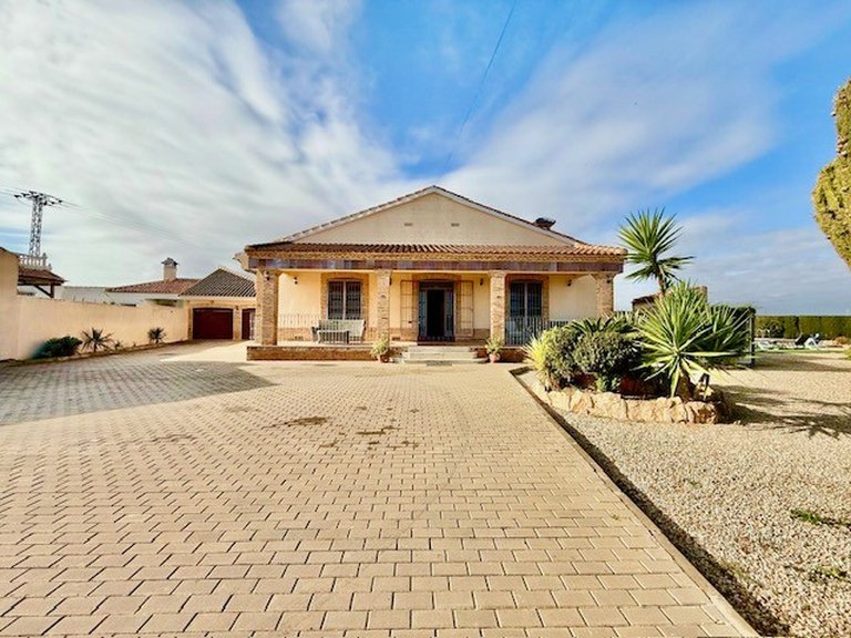 Villa for Sale in Inland Avileses, Murcia 7