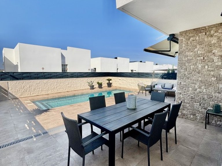 Villa for Sale in Costa Blanca Benijofar, Alicante 2
