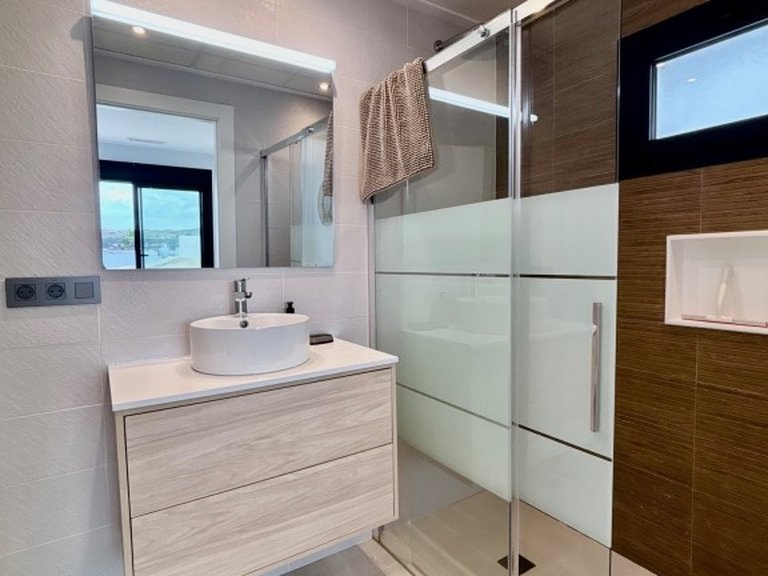 Villa for Sale in Costa Blanca Benijofar, Alicante 9