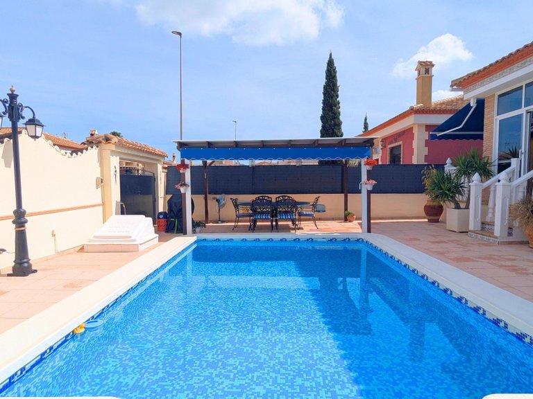 Villa for Sale in Inland Bigastro, Alicante 5