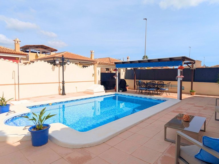 Villa for Sale in Inland Bigastro, Alicante 6
