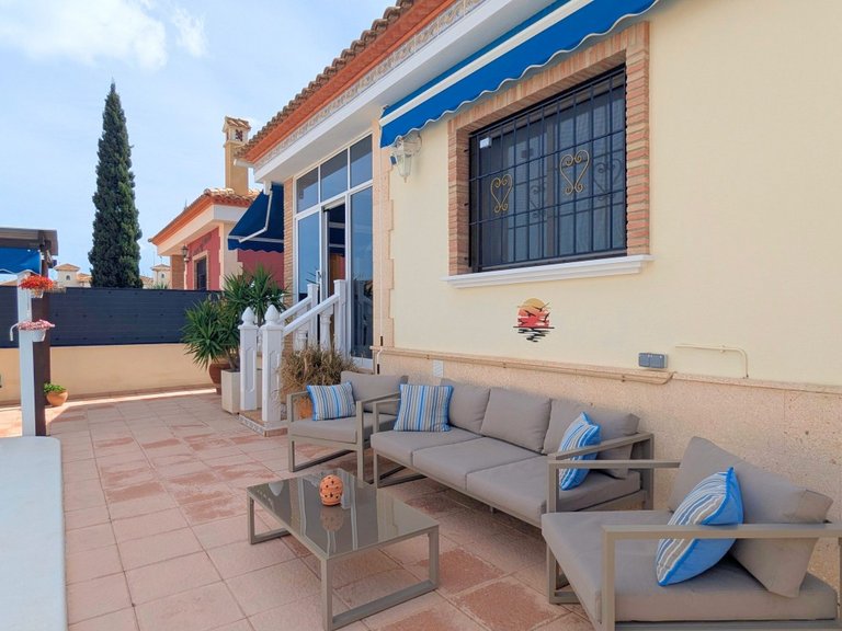 Villa for Sale in Inland Bigastro, Alicante 7