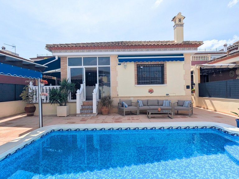 Villa for Sale in Inland Bigastro, Alicante 10