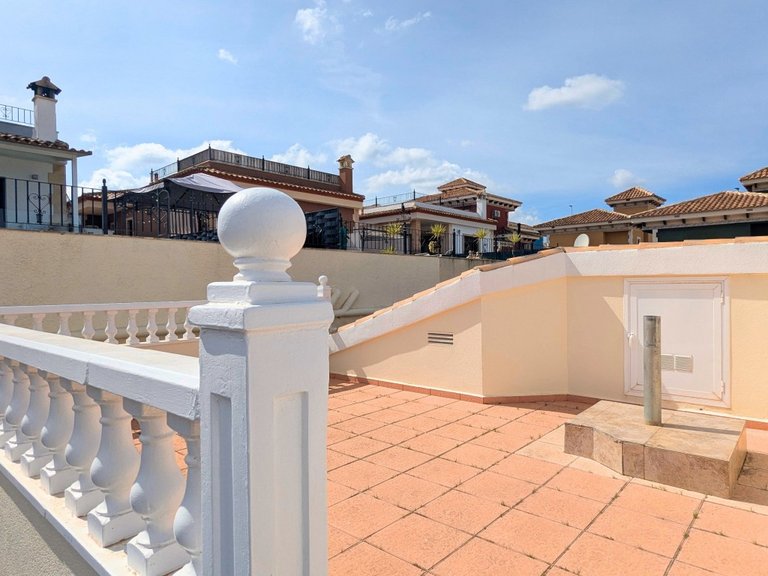Villa for Sale in Inland Bigastro, Alicante 37